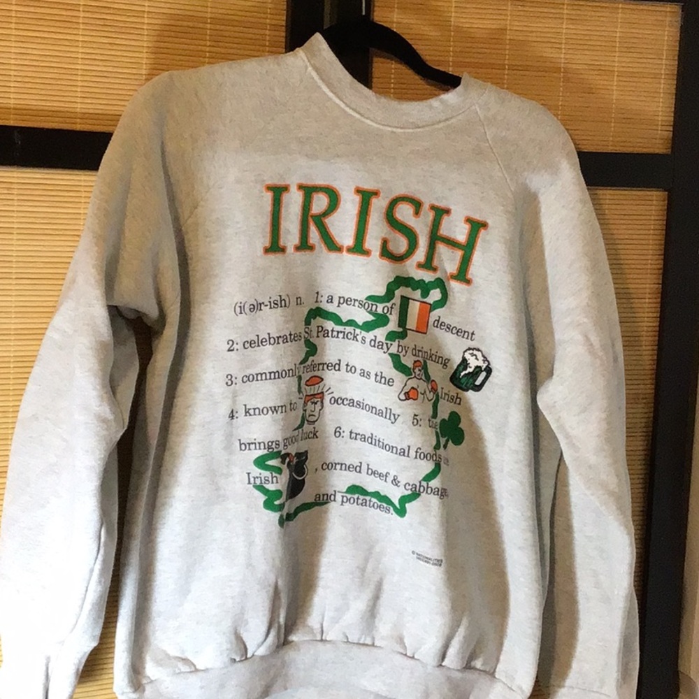 Sweatshirt